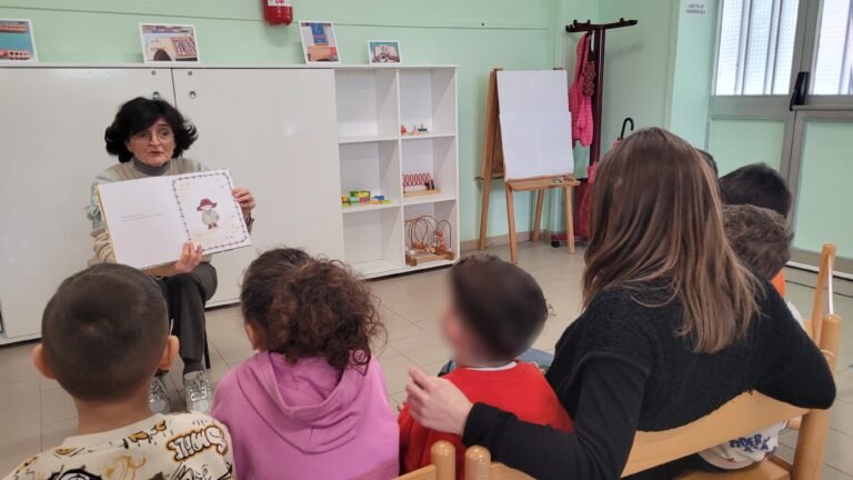 Corsi di lettura ad alta voce per bambini, genitori e operatori